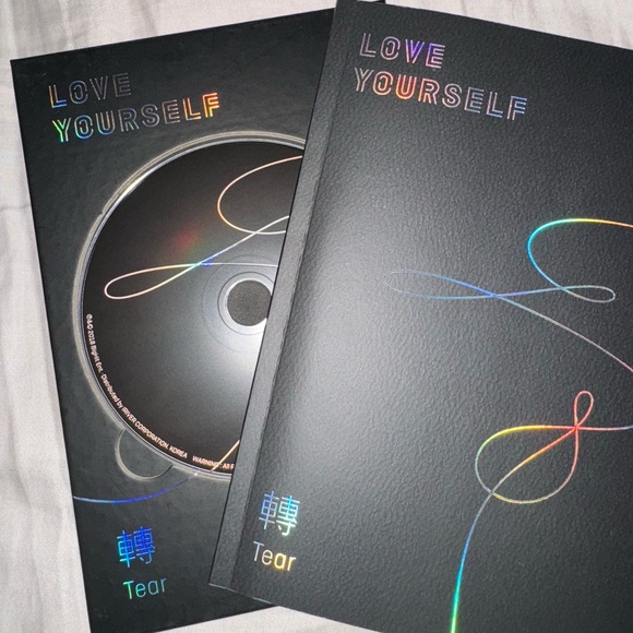 BTS Lover Yourself: Tear - Picture 2 of 4